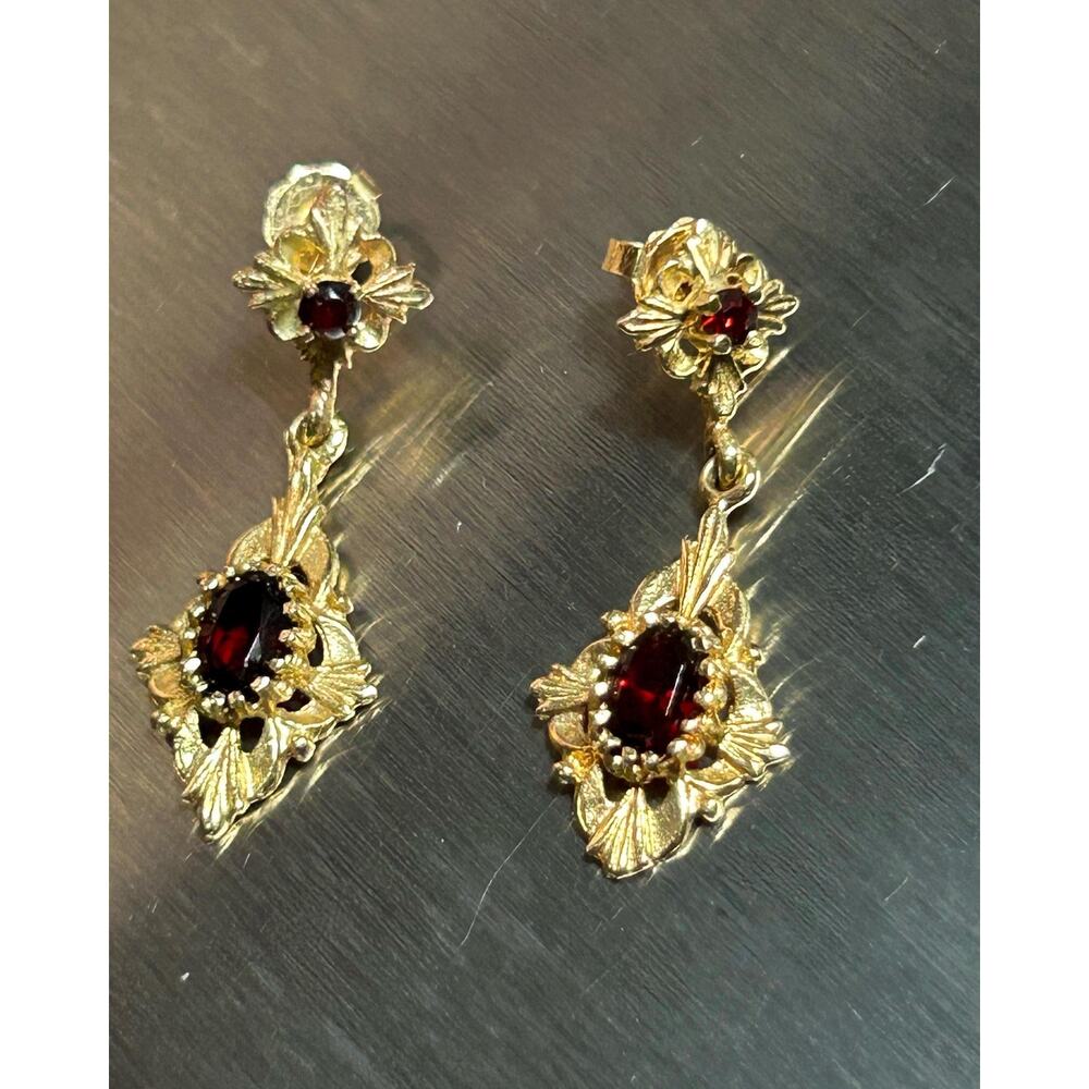 Vintage 14k solid yellow gold Victorian 0.75 carat garnet drop dangle earrings